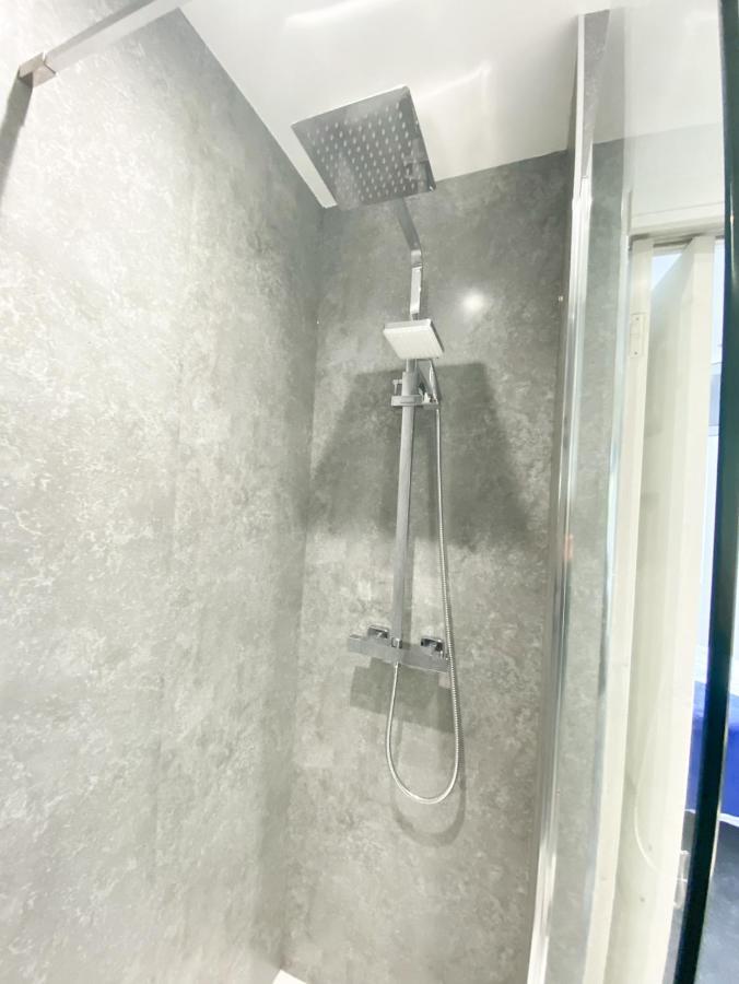 Harbourside House - Great Location - Parking - 2 En-Suites - Sleeps 5 Plus 1 プール エクステリア 写真