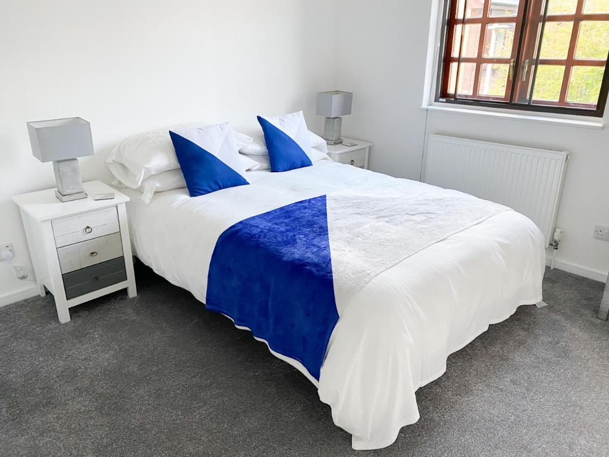 Harbourside House - Great Location - Parking - 2 En-Suites - Sleeps 5 Plus 1 プール エクステリア 写真